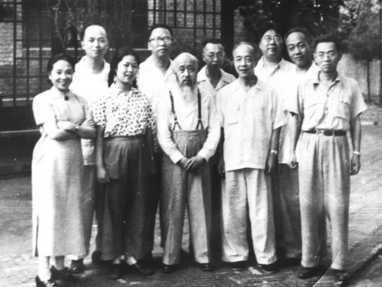 1950年邵宗汉与沈钧儒等合影